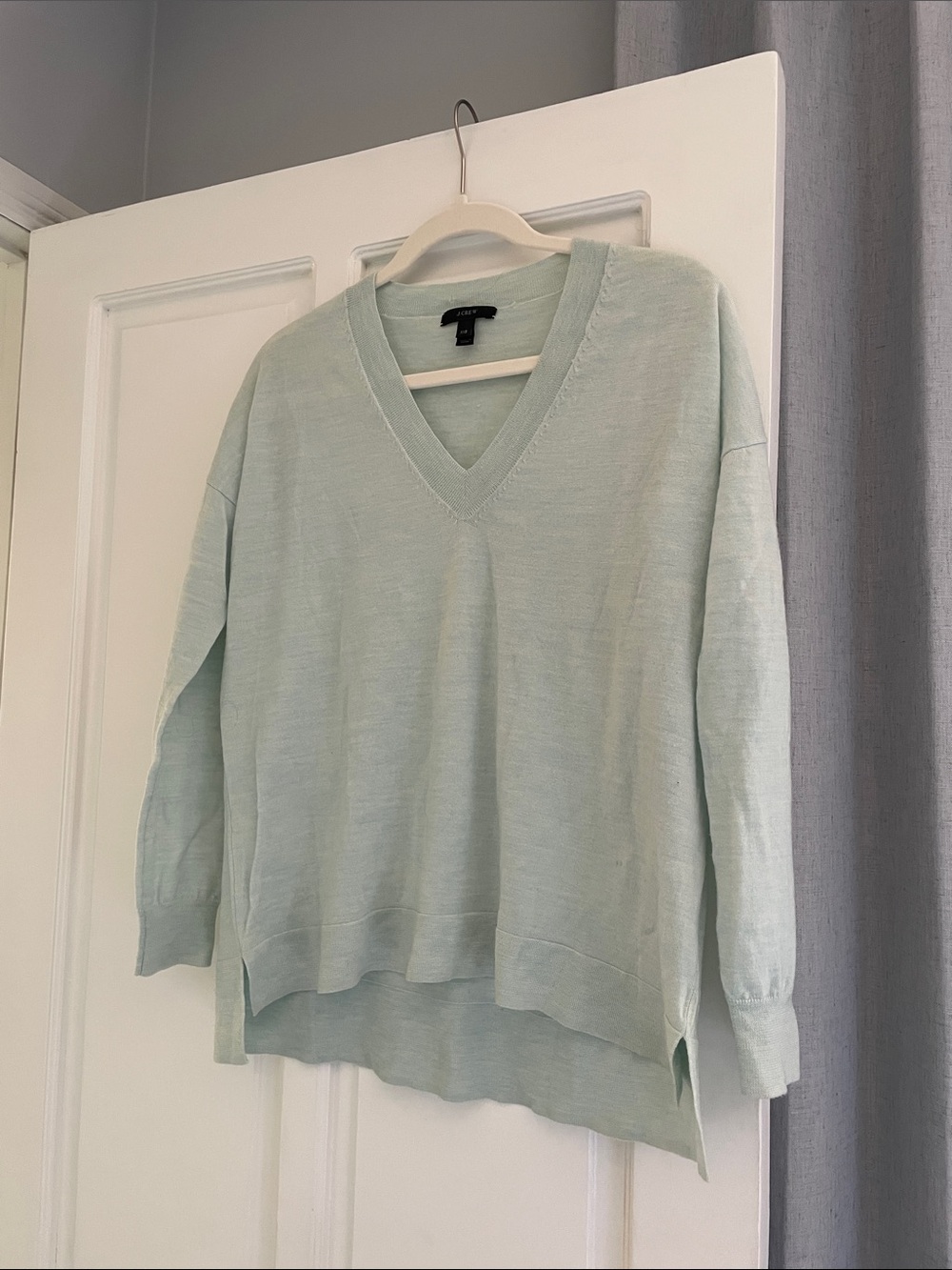 J. Crew Mint Green V-Neck Sweater xxs